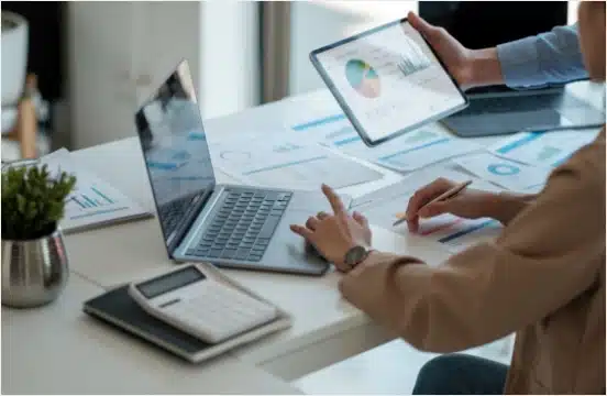 img how bis helps businesses move forward